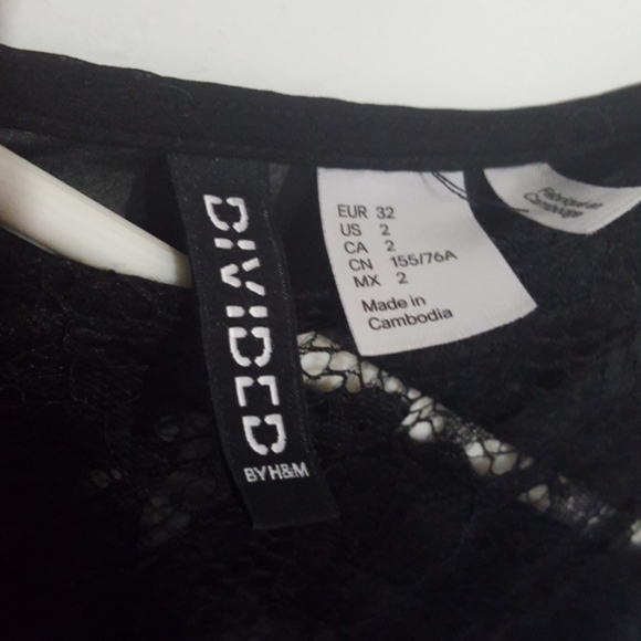 Lace front mesh back high-low shirt - Picture 4 of 4